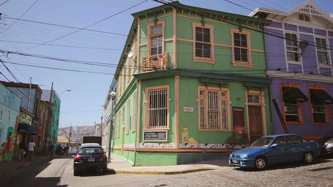 Colorful hillside houses in Valparaiso Chile expat cost of living