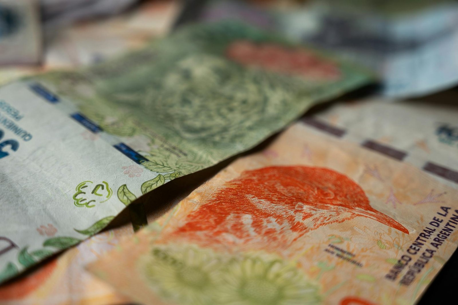 Argentine peso and dollar currency exchange - moving to Argentina 2026 economy